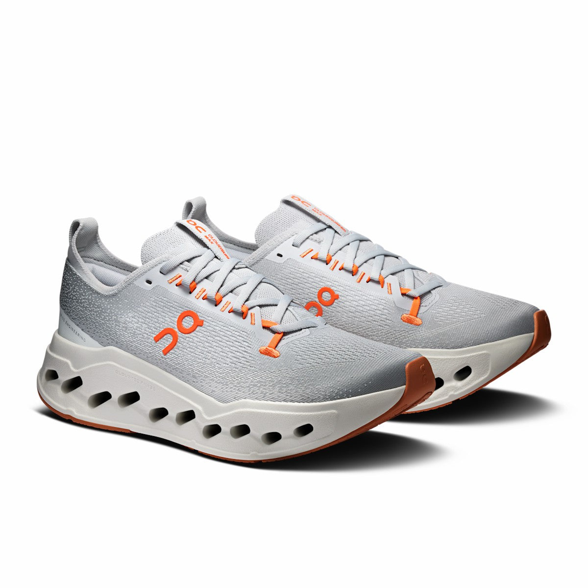On United States Great Value | Men's Cloudsurfer Max - Glacier/Flame