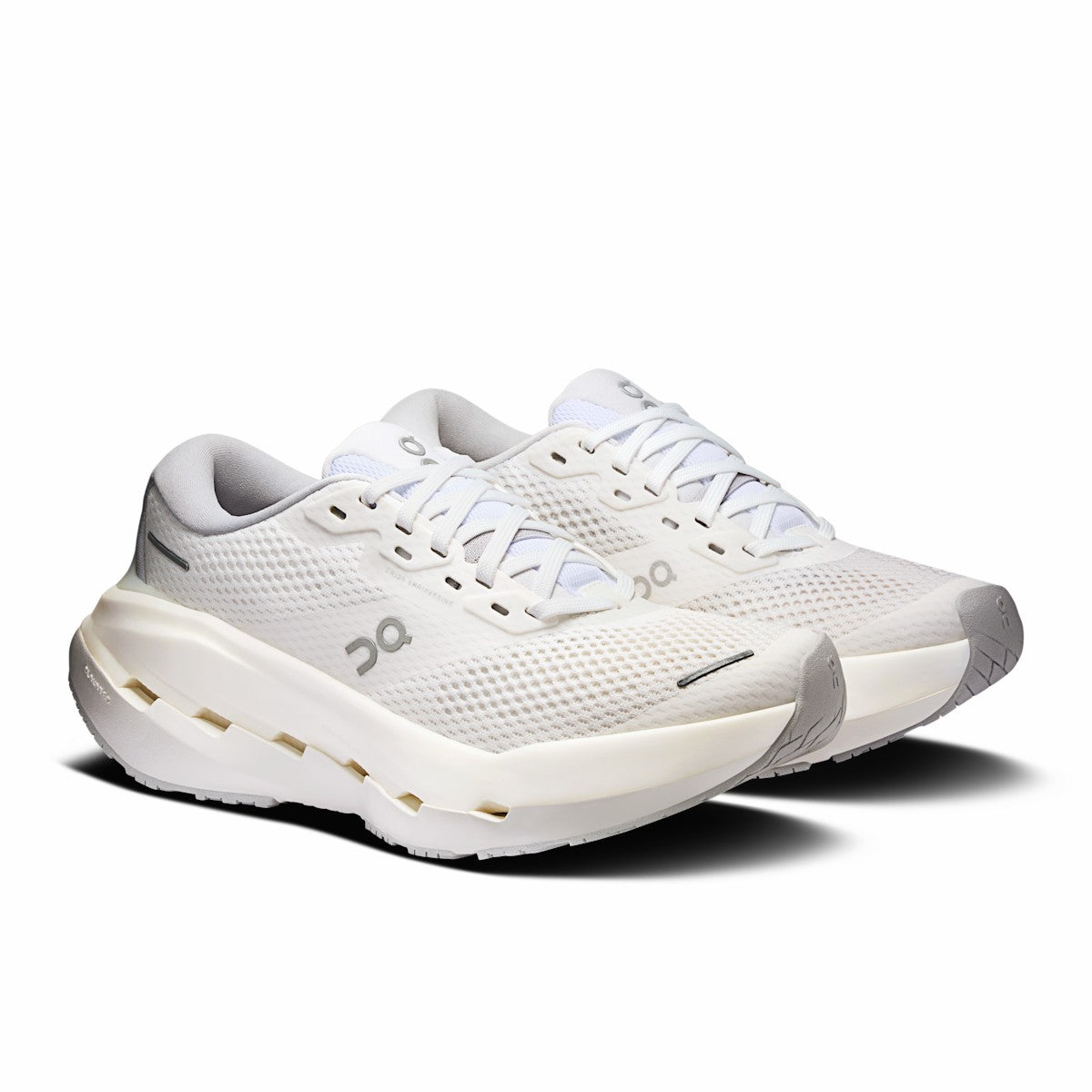 On United States Trending | Women's Cloudrunner 3 Max - White/Glacier