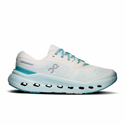 On United States Featured | Women's Cloudrunner 3 - Frost/Glacier