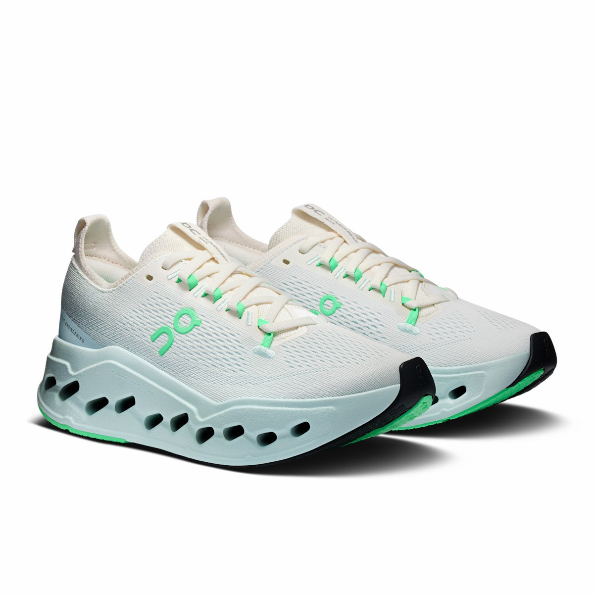 On United States Recommended | Women's Cloudsurfer Max - Ivory/Flurry