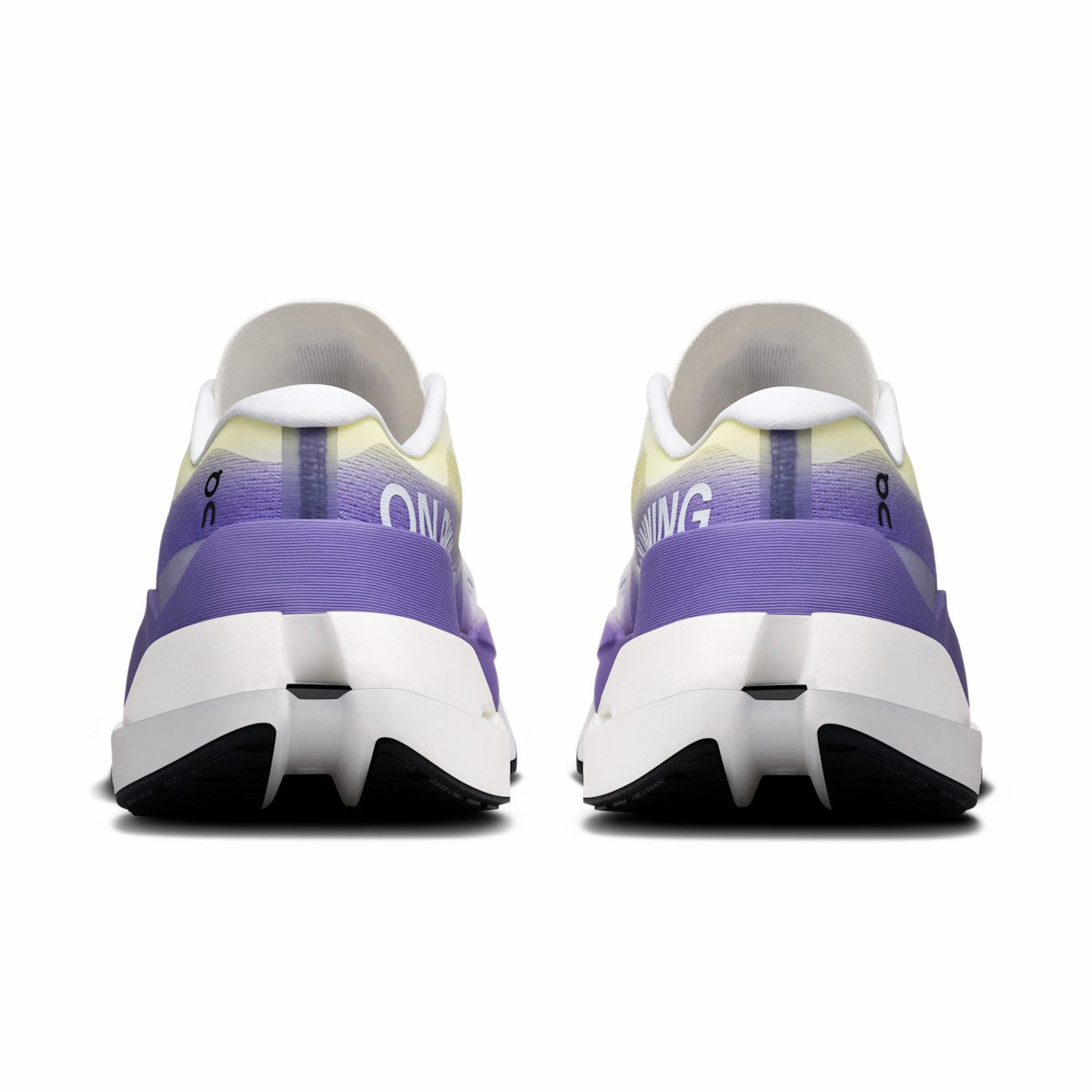 On United States Great Value | Women's Cloudboom Max - White/Juniper