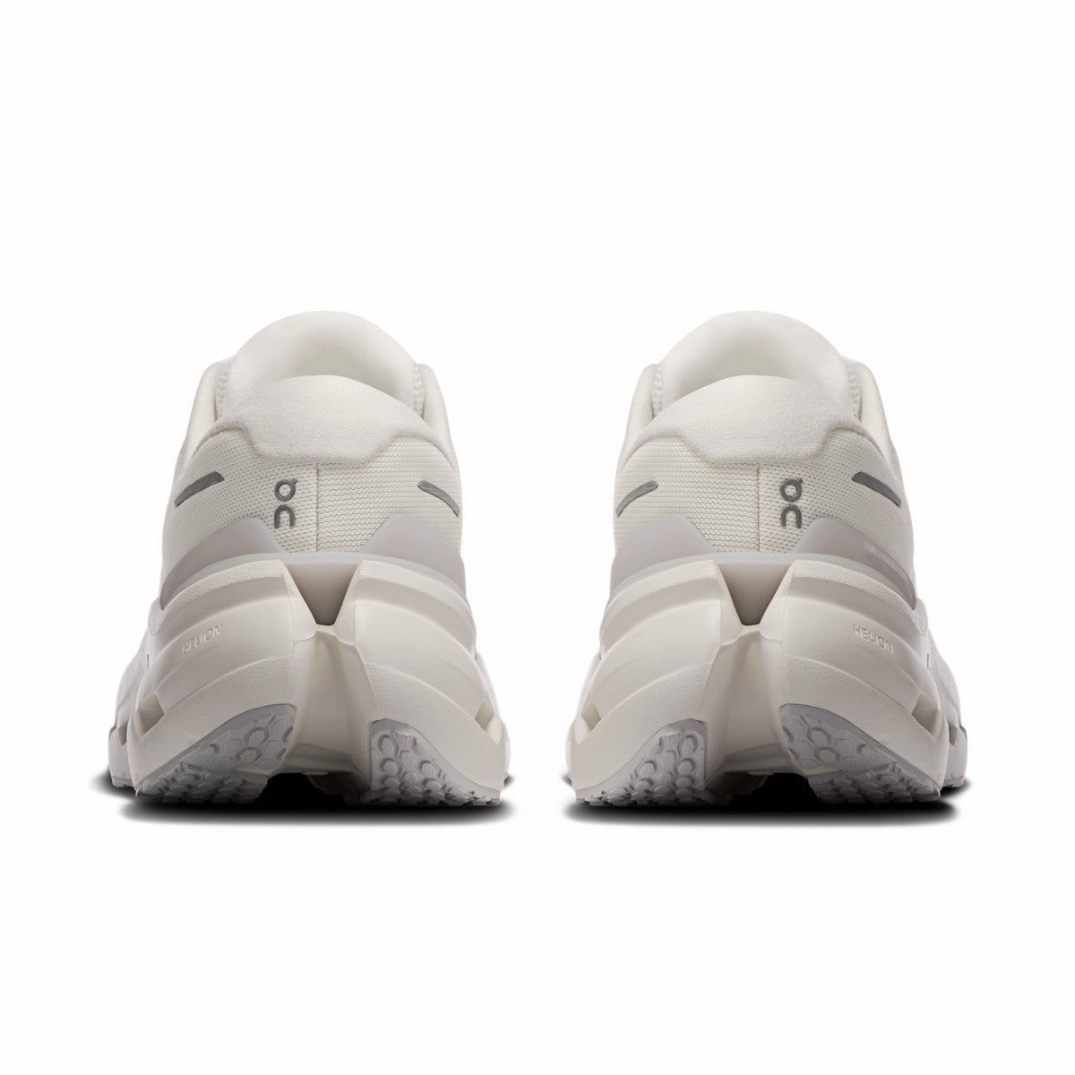 On United States Value | Women's Cloudrunner 3 Wide - White/Ivory