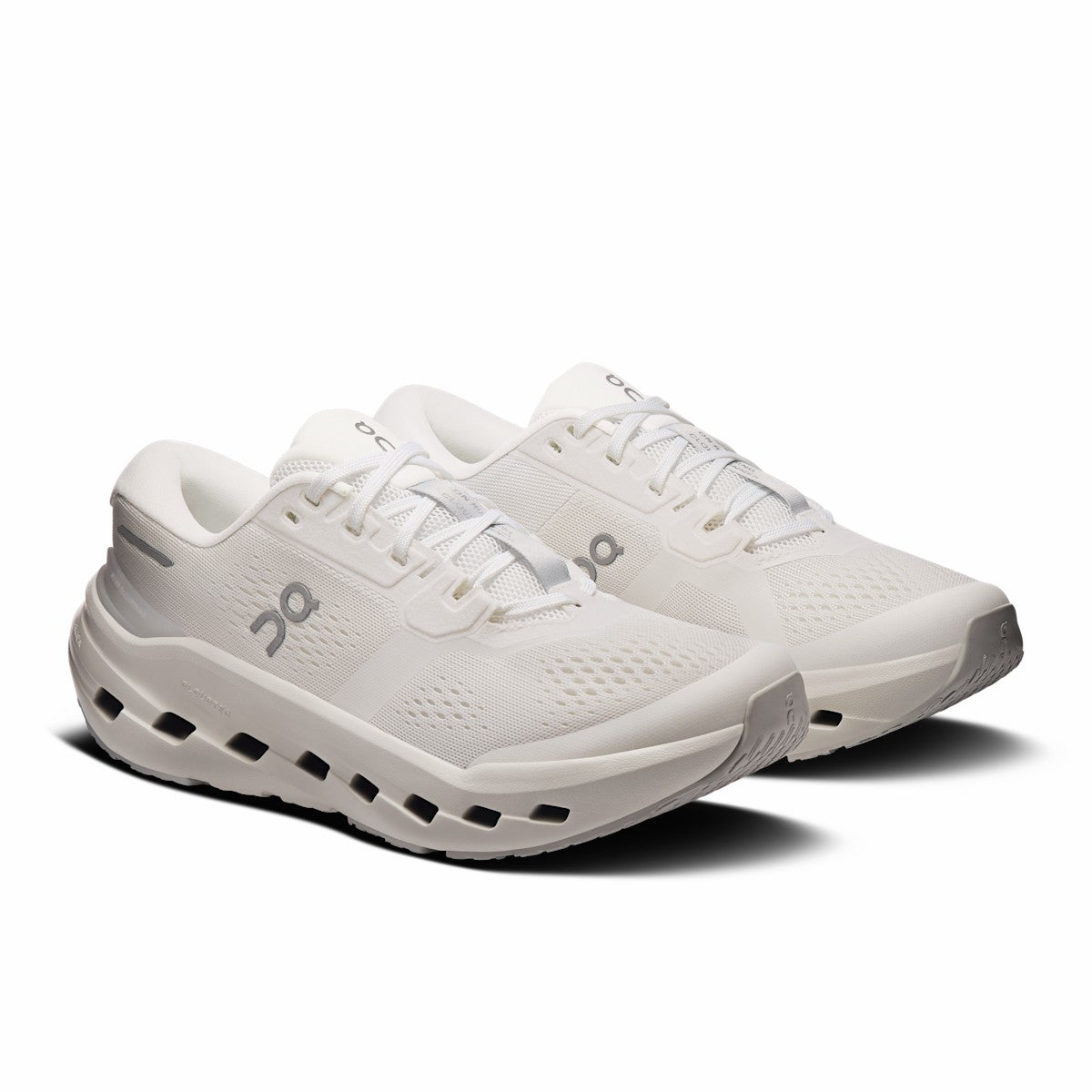 On United States Value | Women's Cloudrunner 3 Wide - White/Ivory