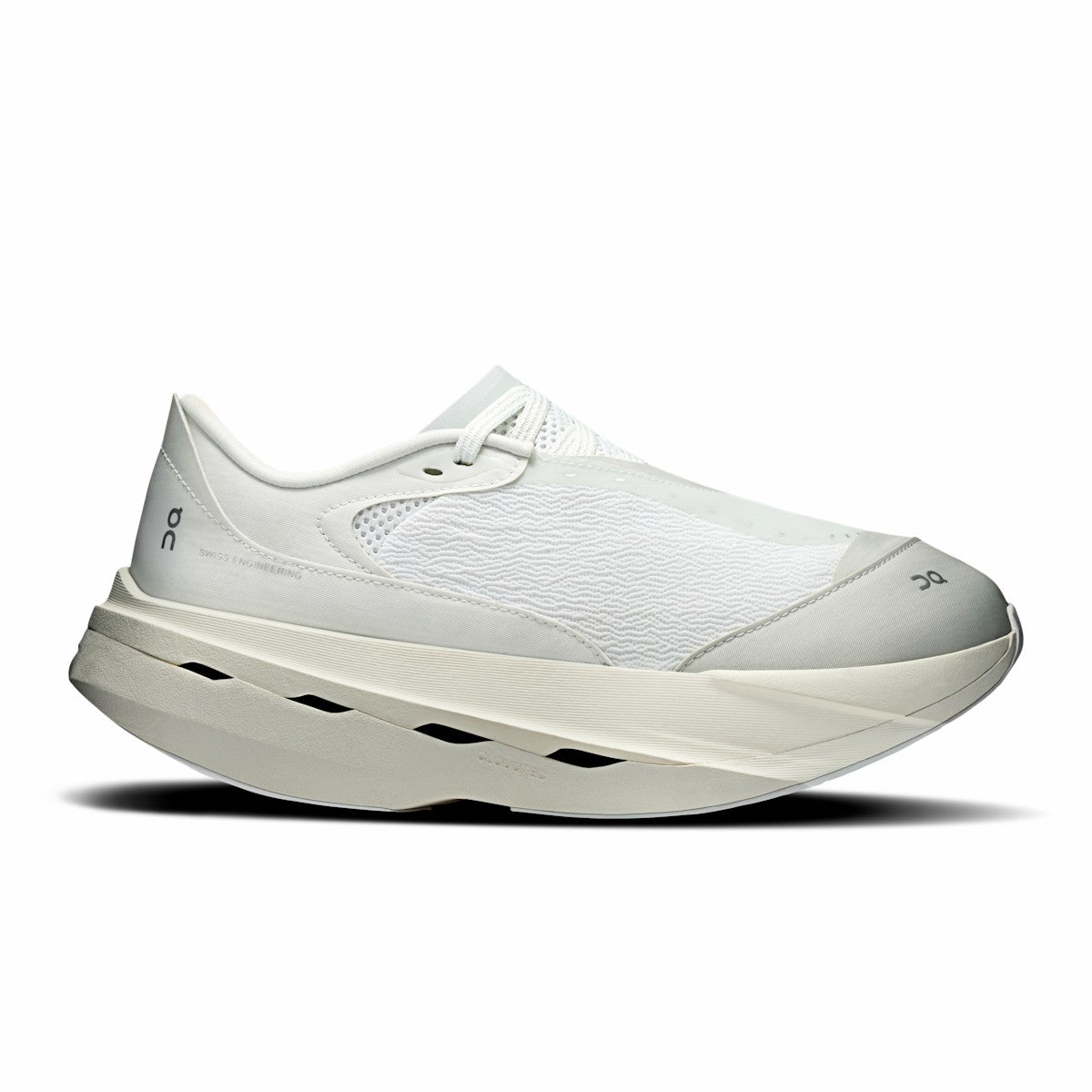 On United States Smart Buy | Women's Cloudboom Volt PAF - White/Gale
