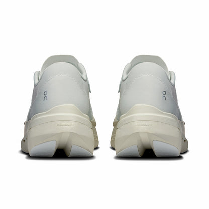 On United States Smart Buy | Women's Cloudboom Volt PAF - White/Gale