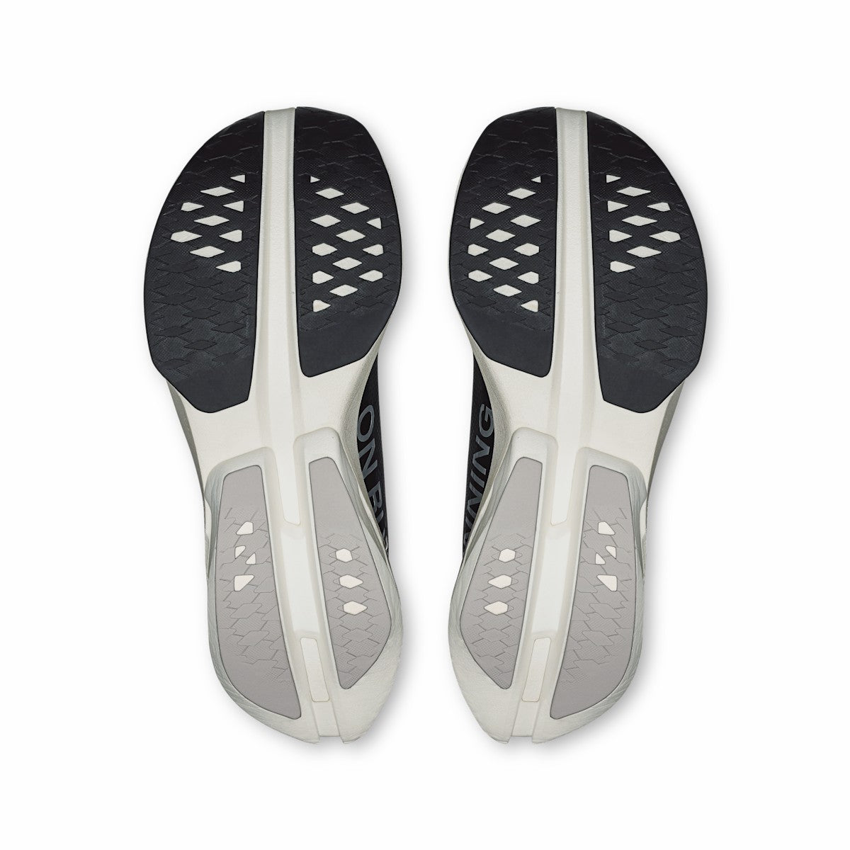 On United States Value | Women's Cloudboom Strike - Black/White