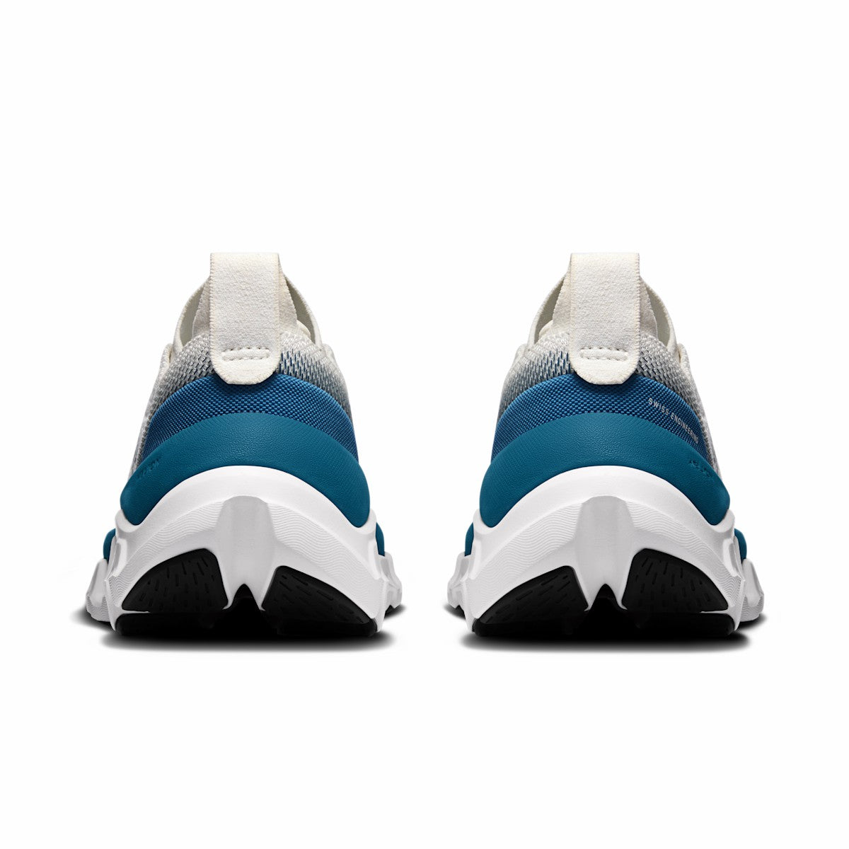 On United States Premium | Women's Cloud X Tempo - Ivory/Storm