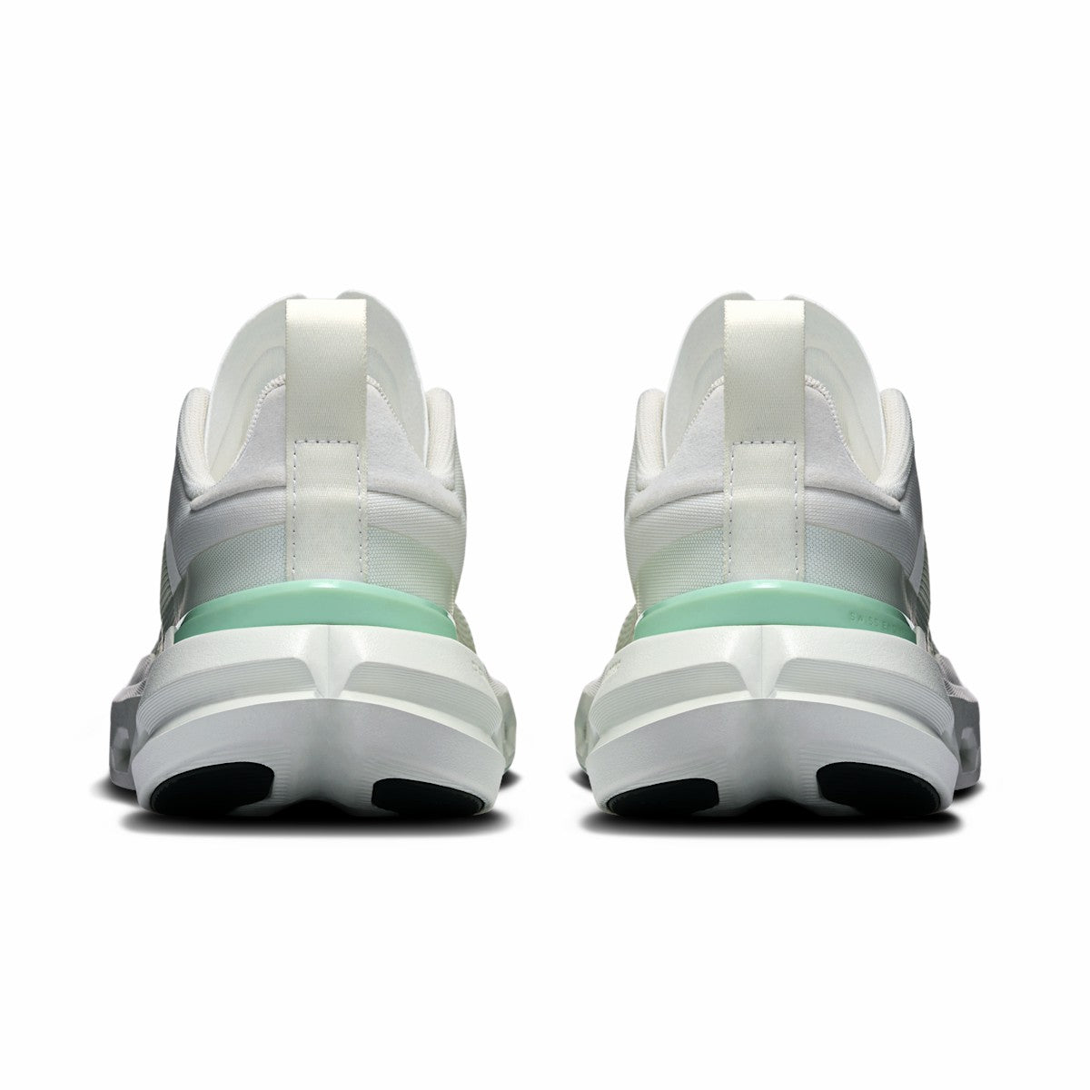 On United States Latest | Women's Cloudpulse Next - Ivory/Iceberg