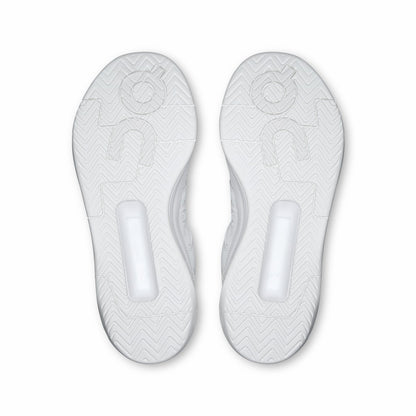 On United States Customer Favorite | Women's THE ROGER Clubhouse Pro 2 - White/Ivory