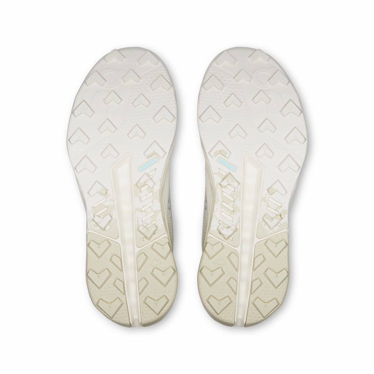 On United States Discount | Women's Cloudhorizon 2 Waterproof - Ghost/Ivory