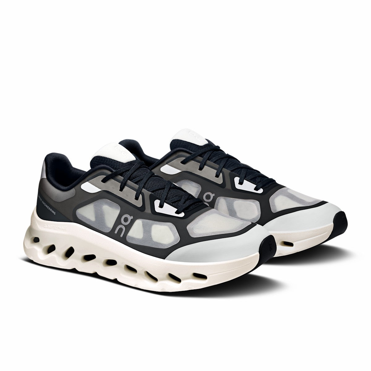 On United States Deals | Women's Cloudtilt Remix - Black/Ivory