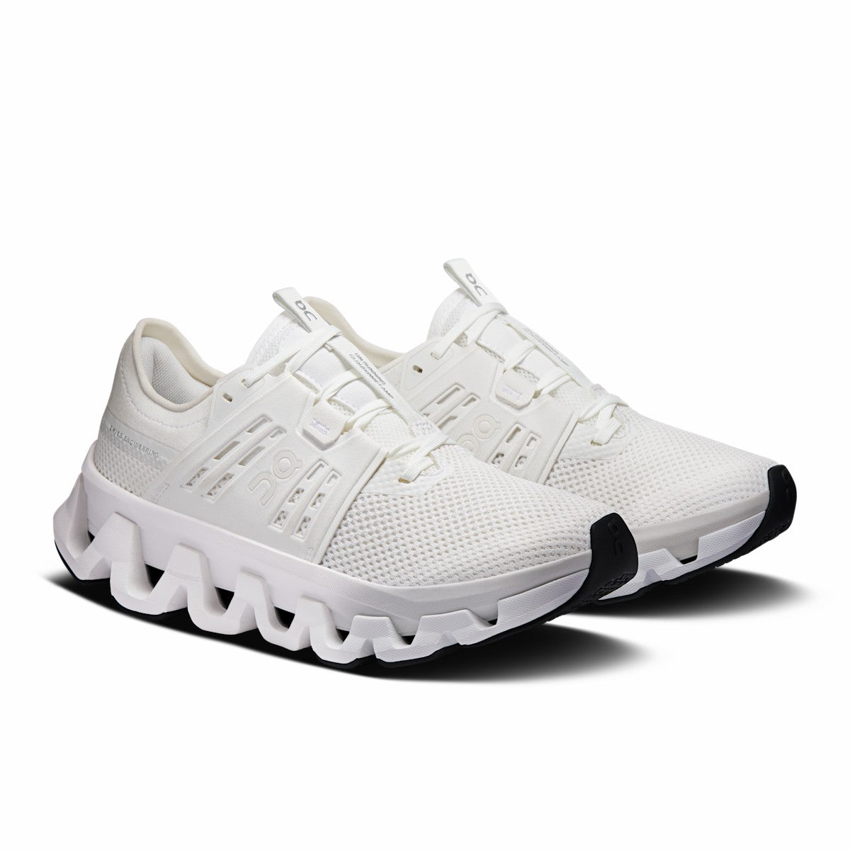 On United States Latest | Women's Cloudswift Amp - White/White