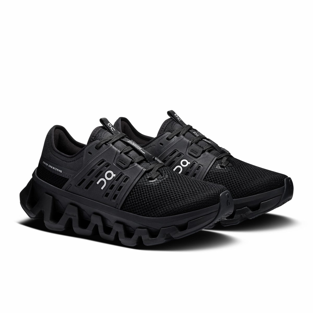 On United States Trusted | Women's Cloudswift Amp - Black/Silver