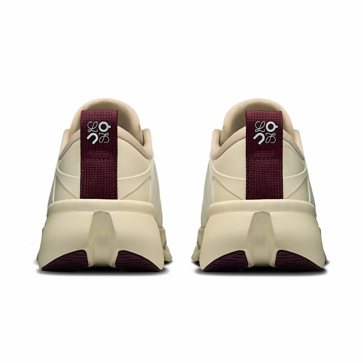 On United States Signature | Women's Cloudsolo LOEWE - Sand/Burgundy