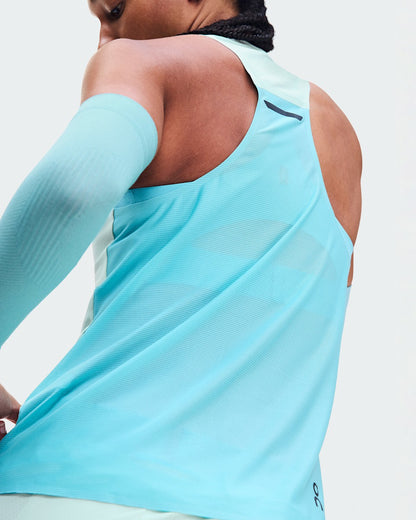 On United States Essential | Women's Performance Tank - Flurry/Aquamarine