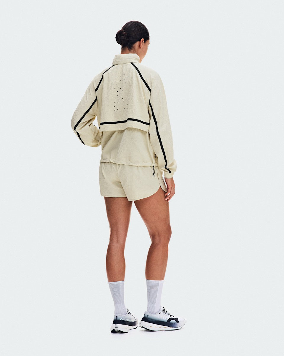 On United States Essential | Women's Performance Volt Jacket - Hare