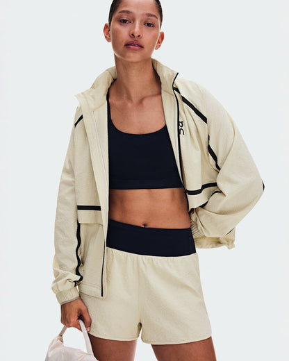 On United States Essential | Women's Performance Volt Jacket - Hare