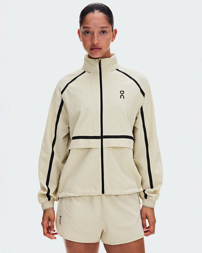 On United States Essential | Women's Performance Volt Jacket - Hare