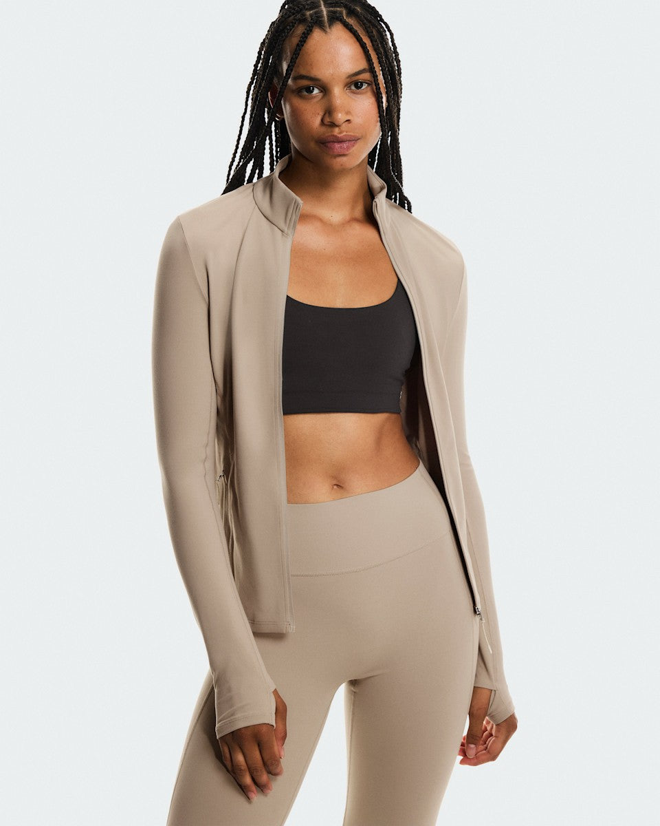 On United States Recommended | Women's Studio Jacket - Desert