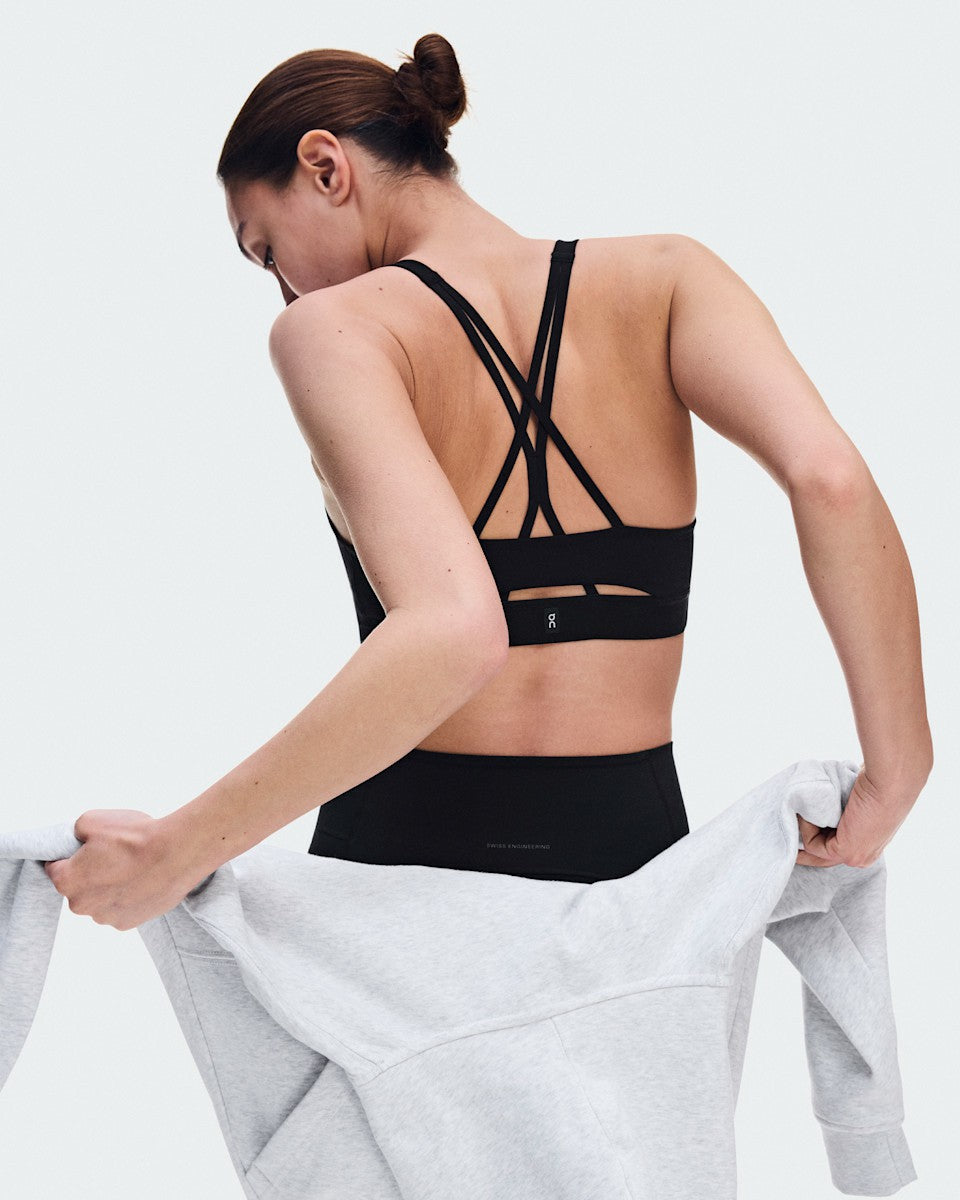 On United States Value | Women's Studio Bra - Black