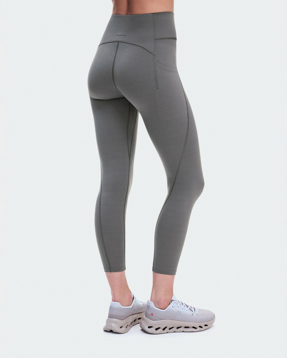 On United States Exclusive | Women's Studio Leggings 7/8 - Ember
