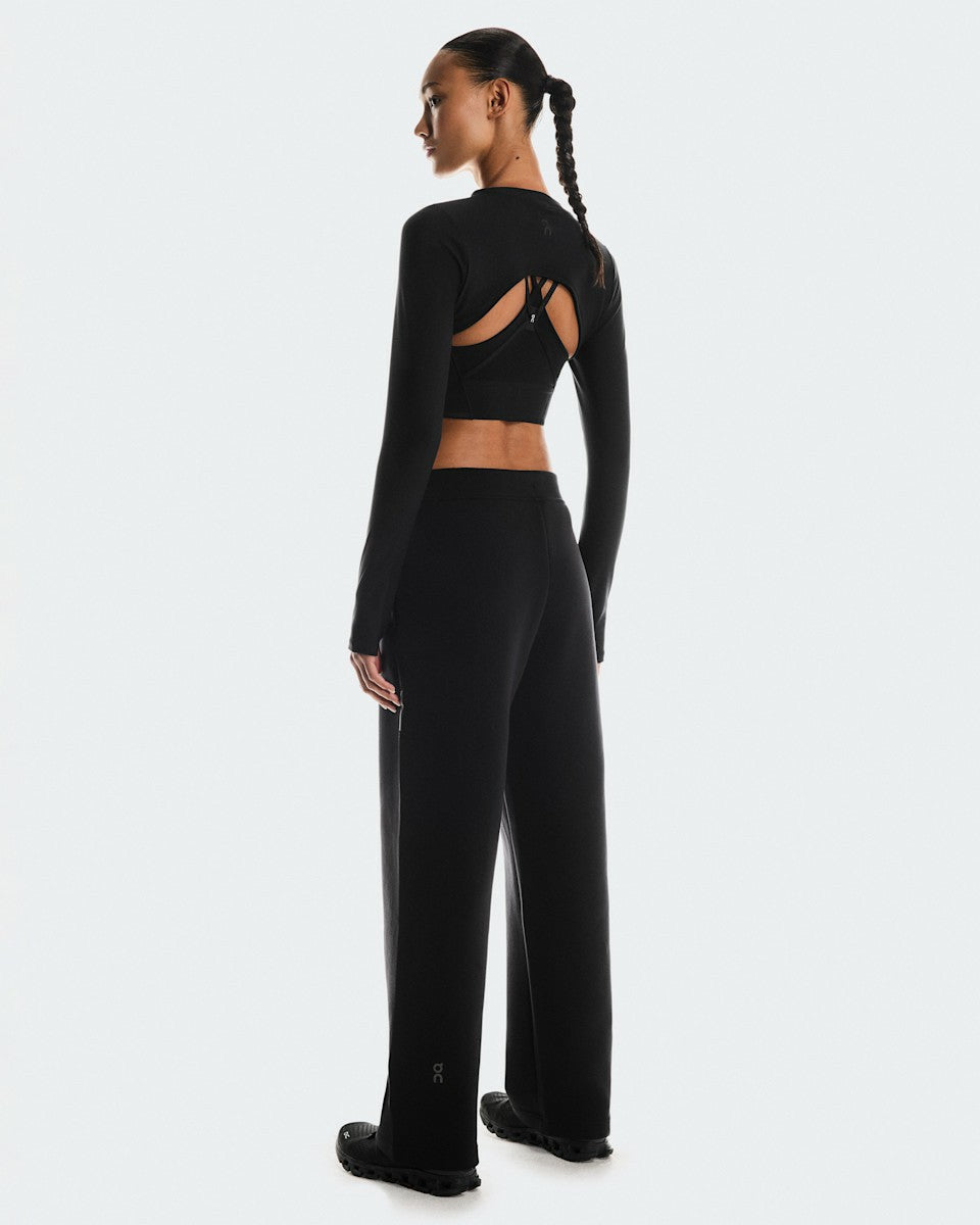 On United States Essential | Women's Focus Tech Sweatpants - Black