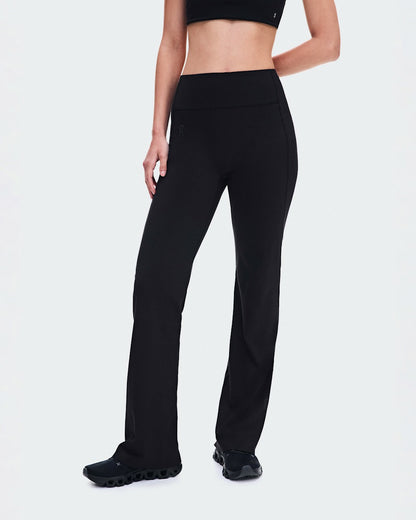 On United States Quality | Women's Studio Flared Pants 32" - Black