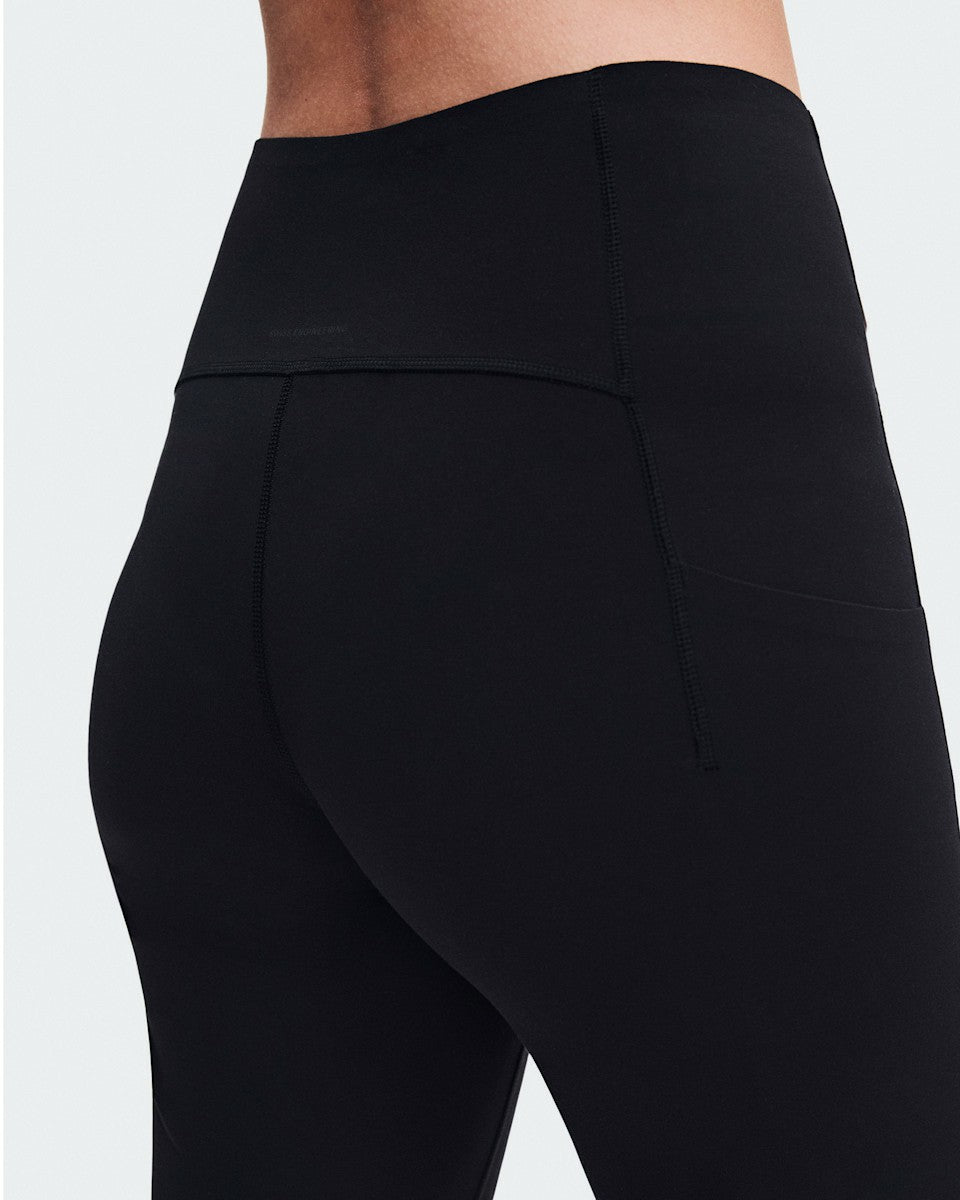 On United States Quality | Women's Studio Flared Pants 32" - Black
