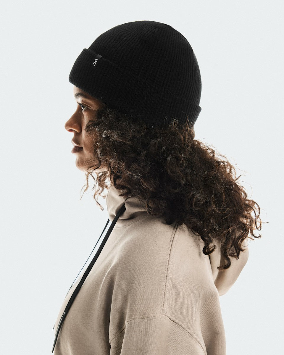 On United States Trending | Merino Beanie - Black