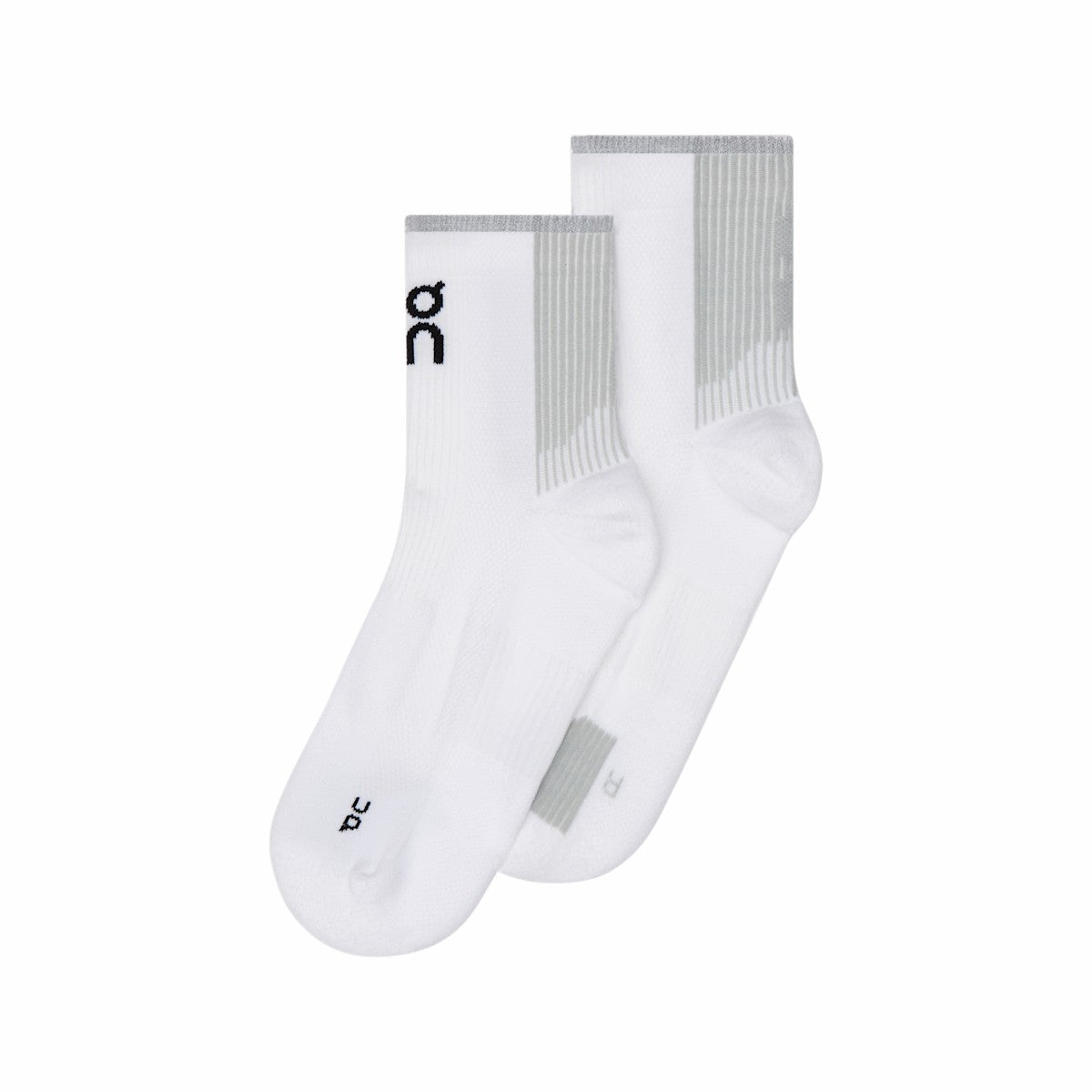 On United States Everyday | Performance Run Sock Mid - Black/Eclipse