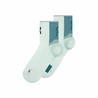 On United States Classic | Performance Run Sock Mid - Navy/Navy