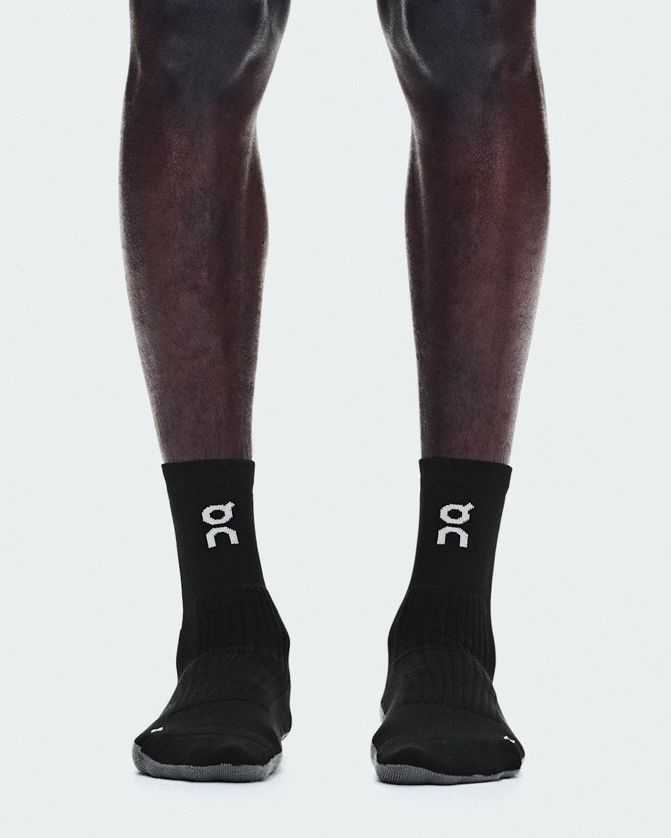 On United States Signature | Trail Sock High 2P - Black/Black