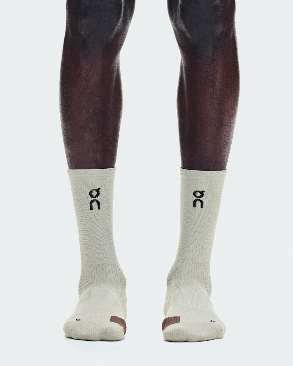 On United States Latest | Performance Run Sock High - Brume/Clove