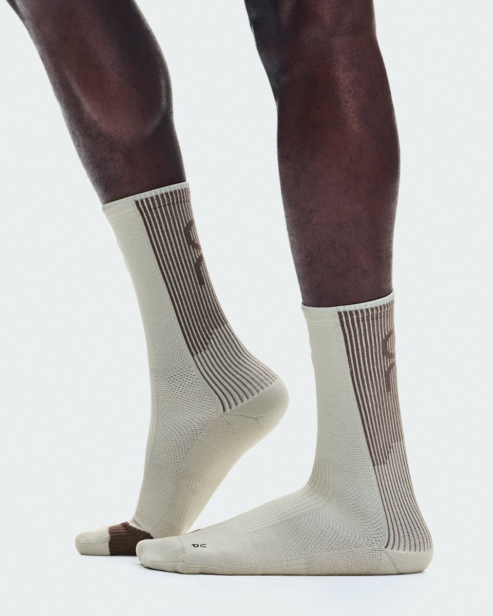 On United States Latest | Performance Run Sock High - Brume/Clove
