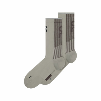 On United States Discount | Performance Run Sock High - Black/Eclipse