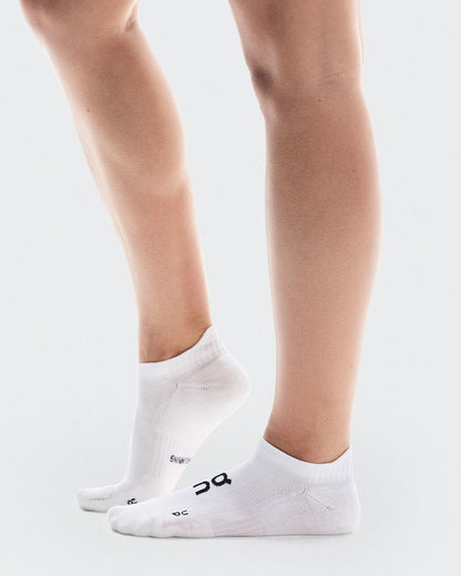 On United States Signature | Core Run Sock Low 2P - White
