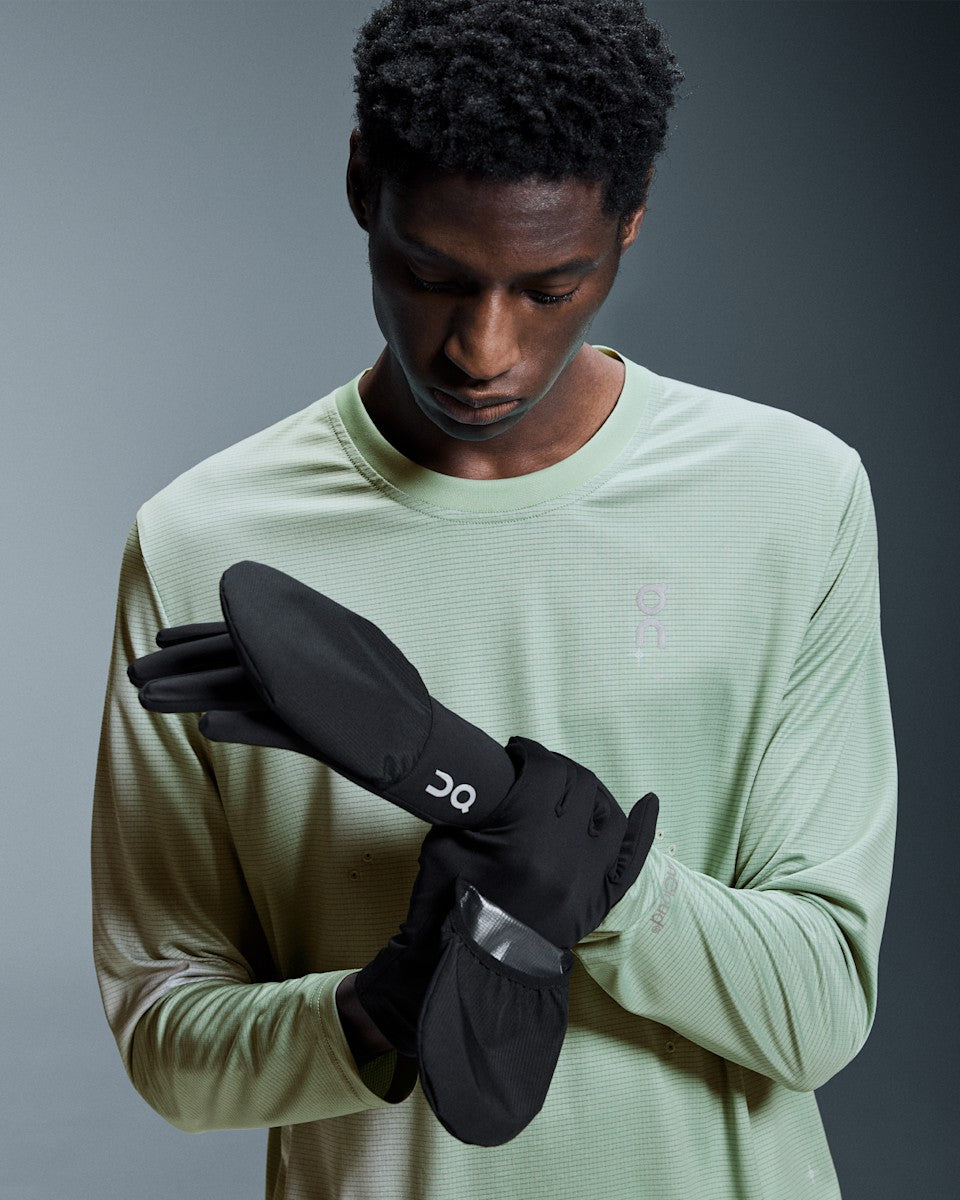 On United States Latest | Core Glove - Black