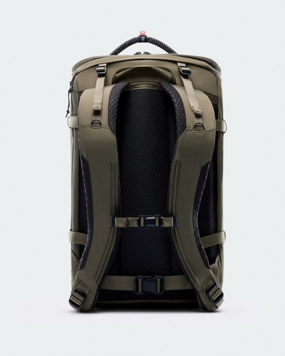 On United States Trending | Speed Pack 30L - Olive/Black