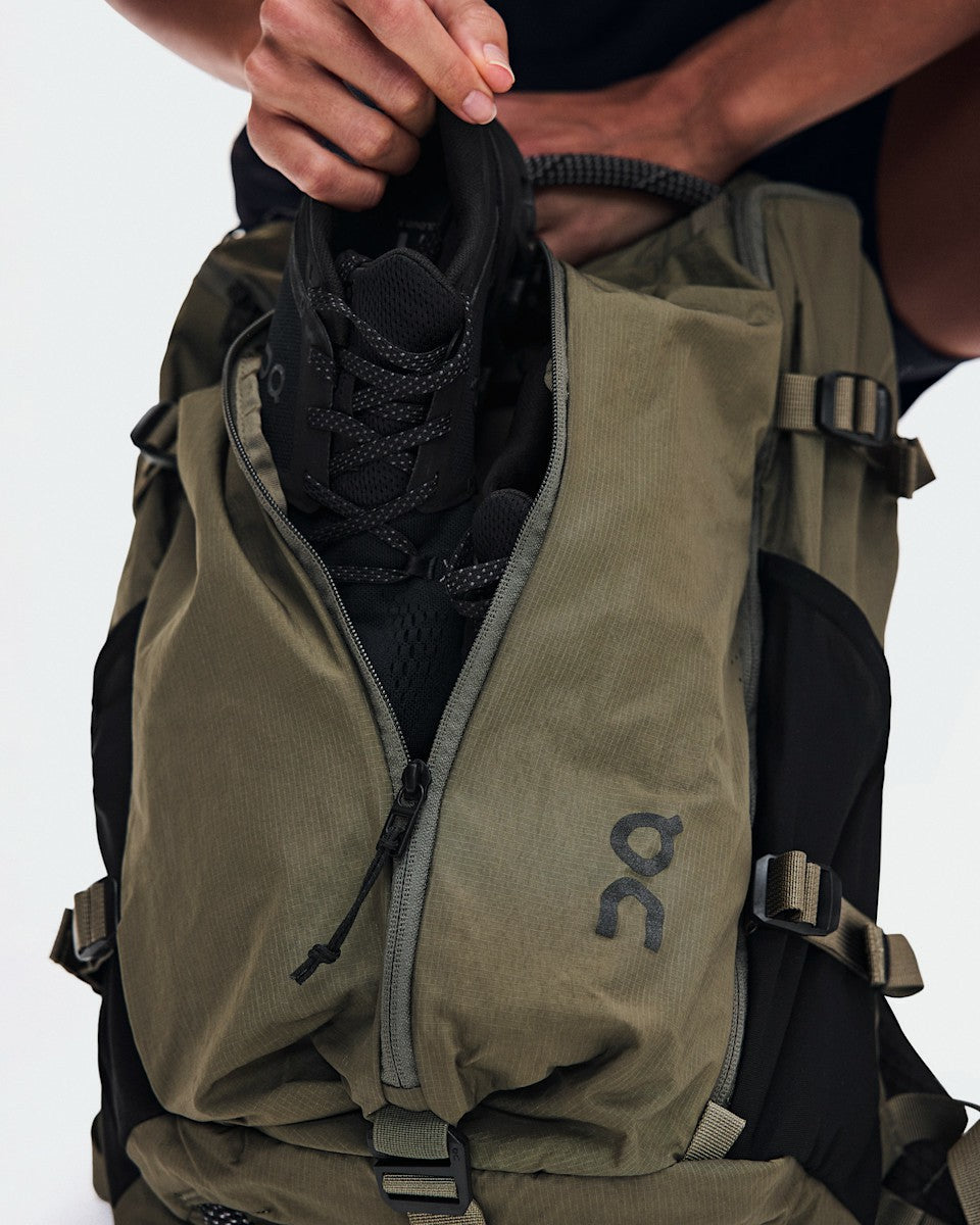On United States Trending | Speed Pack 30L - Olive/Black