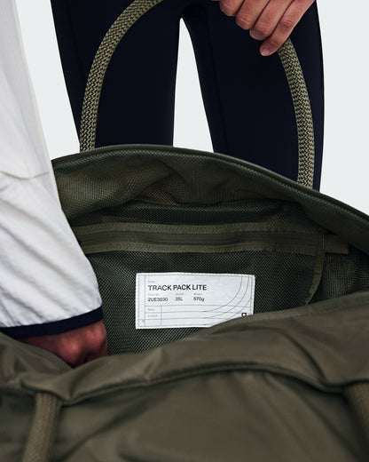 On United States Premium | Track Pack 35L Lite - Olive