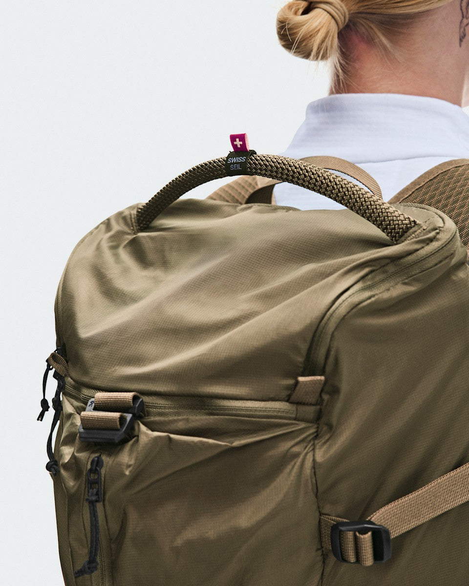 On United States Trending | Speed Pack 18L Lite - Olive