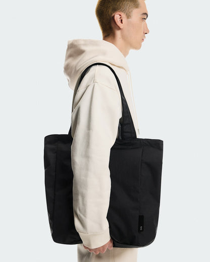 On United States Smart Buy | Tote Pack 25L - Black