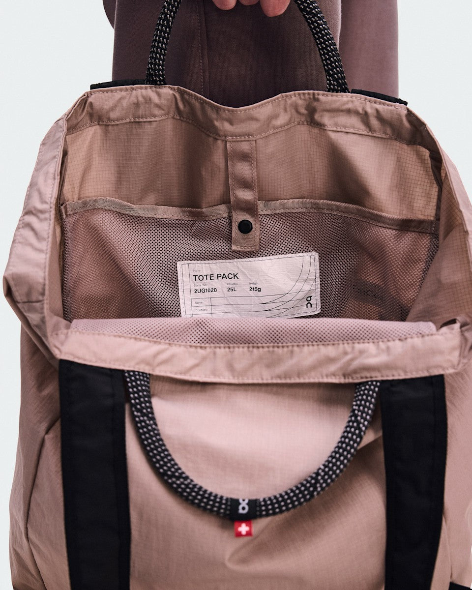 On United States Popular | Tote Pack 25L - Biscuit/Black