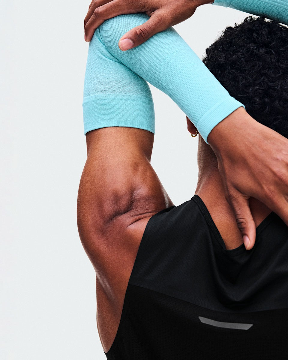 On United States Essential | Performance Arm Sleeves - Wash