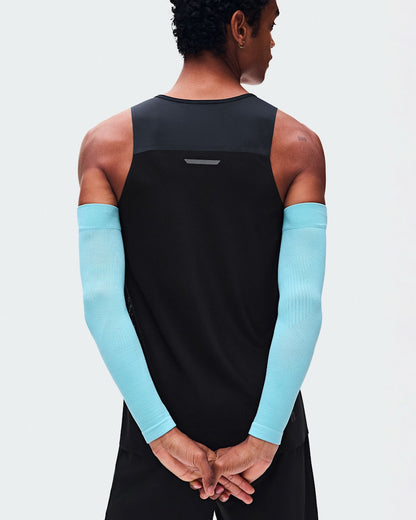 On United States Essential | Performance Arm Sleeves - Wash