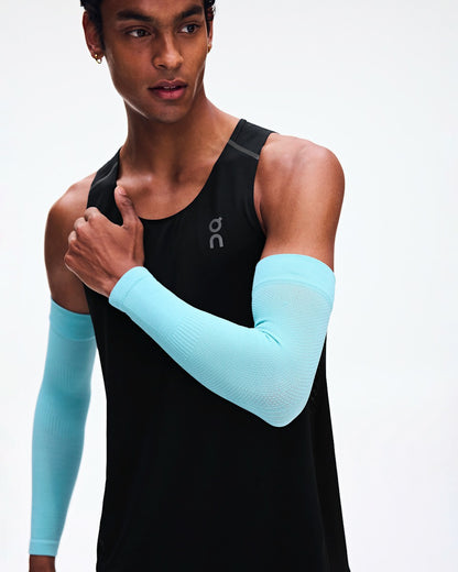 On United States Essential | Performance Arm Sleeves - Wash