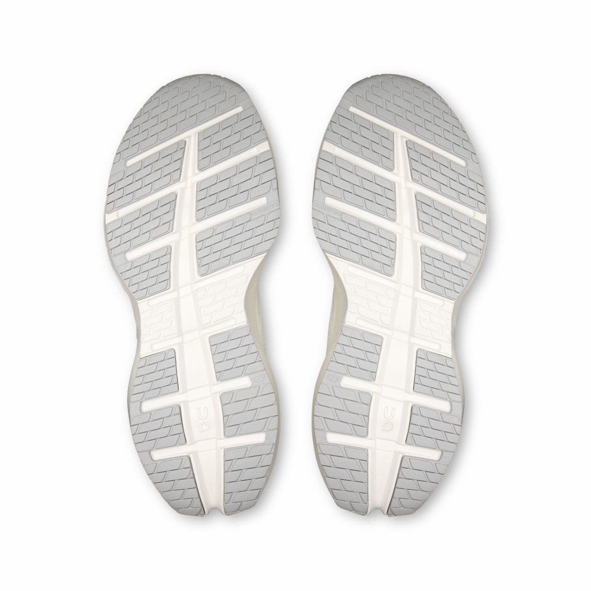 On United States Best Price | Men's Cloudrunner 3 Max - White/Glacier