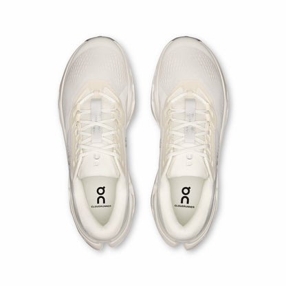 On United States Great Value | Men's Cloudrunner 3 - White/Glacier