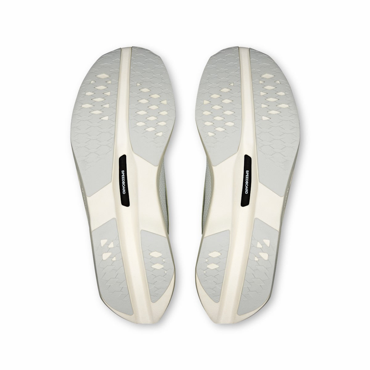 On United States Trusted | Men's Cloudboom Volt PAF - White/Gale