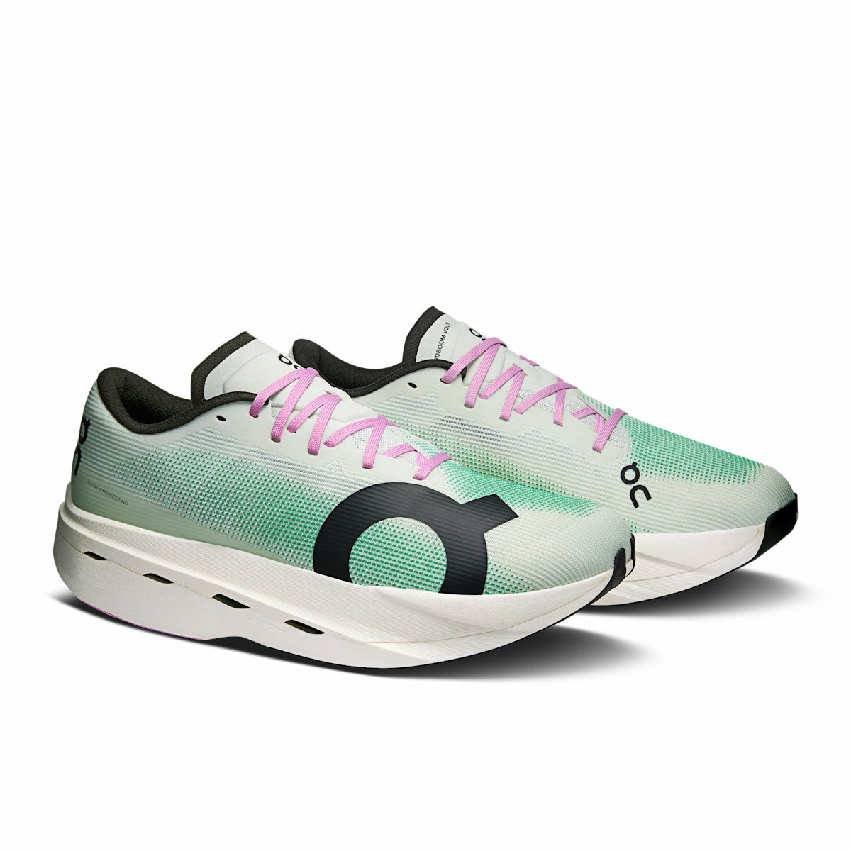 On United States Best Price | Men's Cloudboom Volt - Iceberg/Mantis